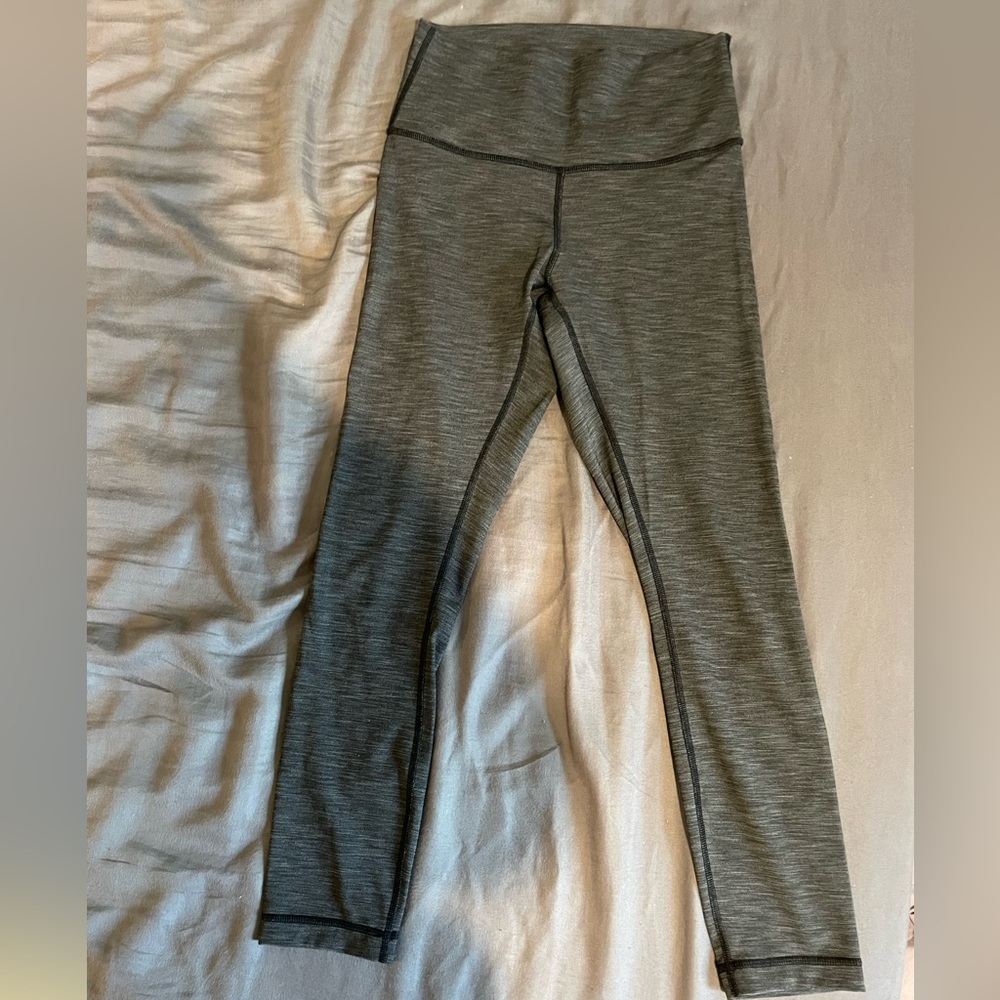 Lululemon Wunder Under 25”